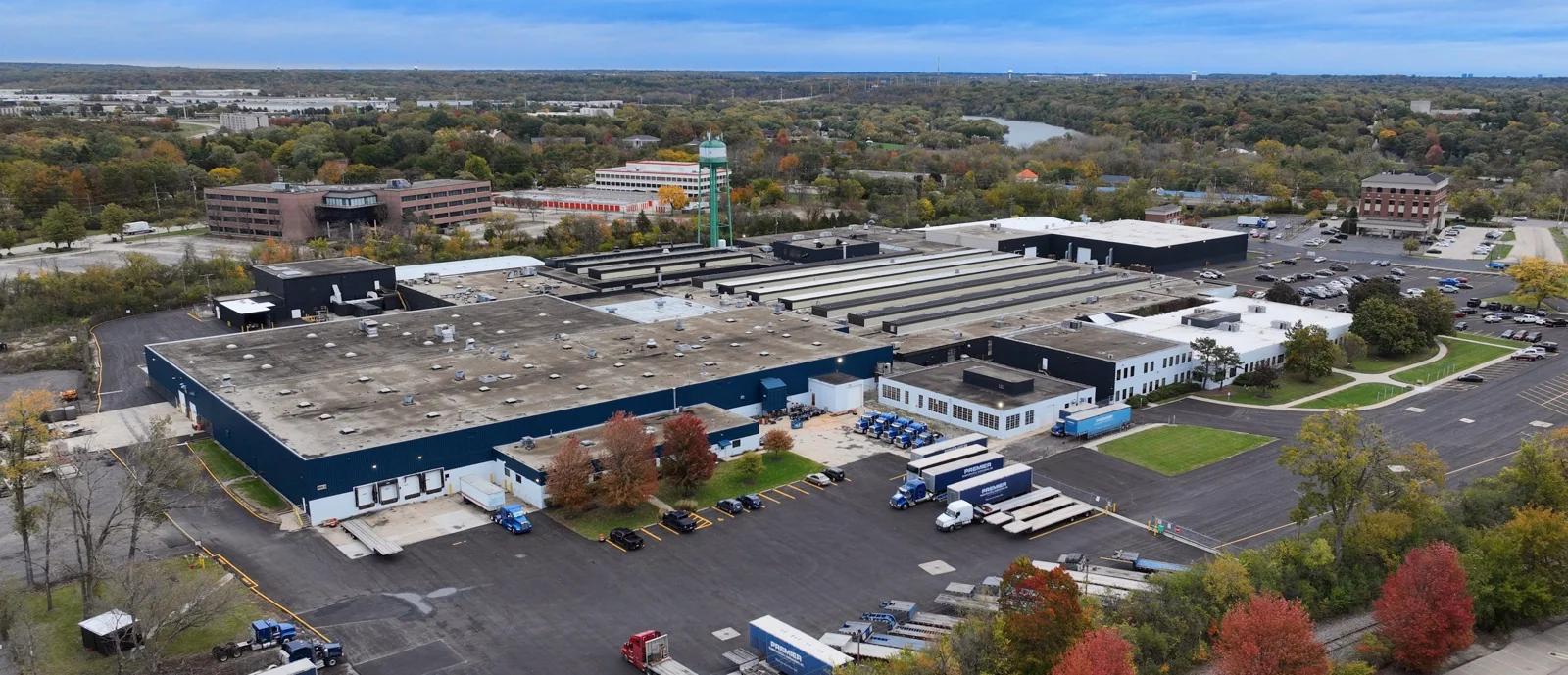 900 N State St — Lease in Elgin, IL, photo 1 of 4