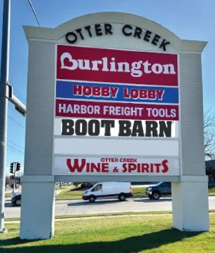 Otter Creek Shopping Center — Lease in Elgin, IL, photo 5 of 5