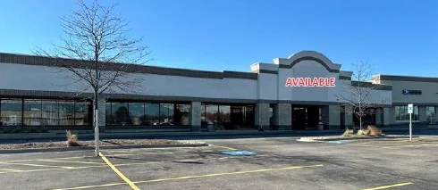 Otter Creek Shopping Center — Lease in Elgin, IL, photo 3 of 5