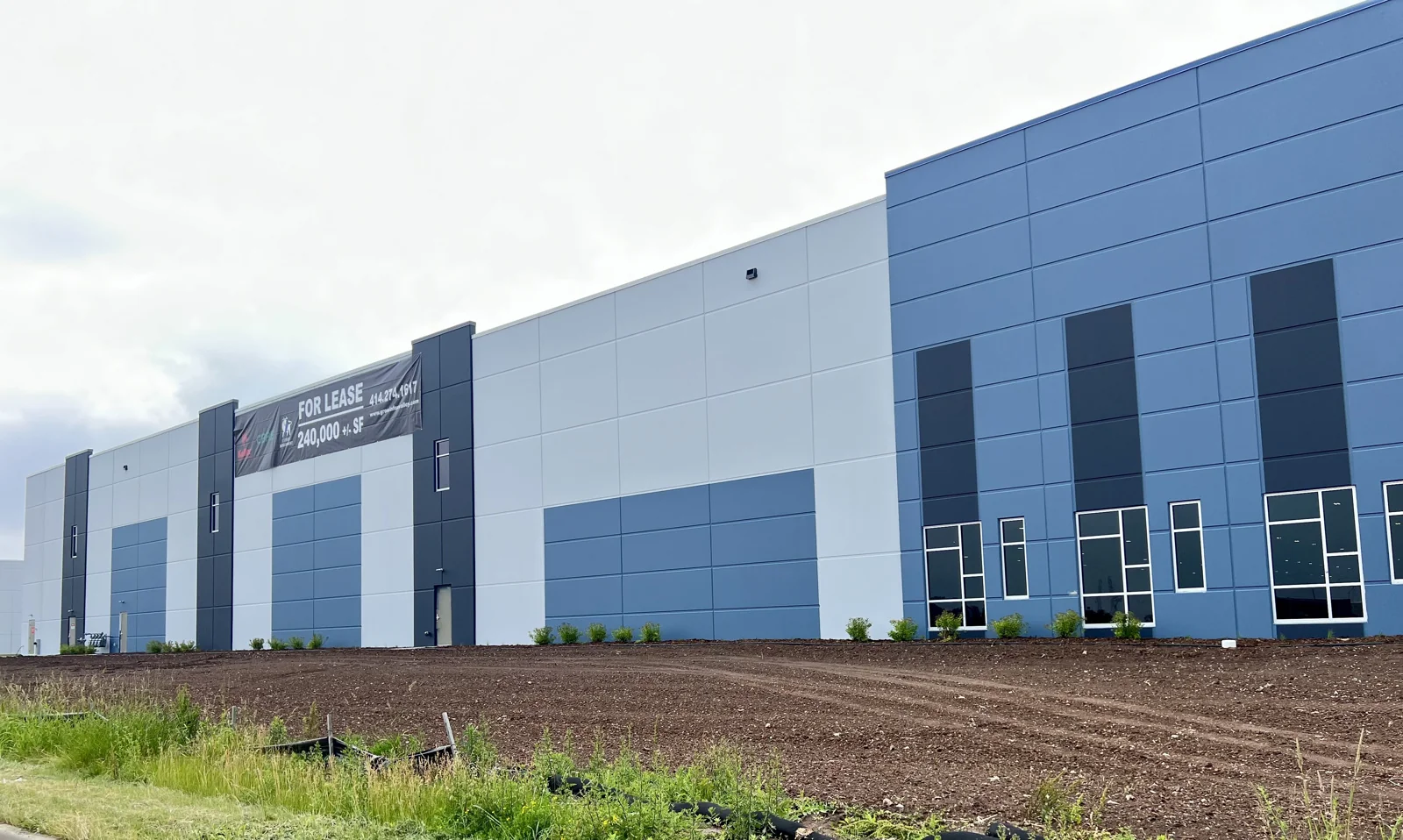 Building 2: Southpoint Commerce Park — Lease in Appleton, WI, photo 2 of 6