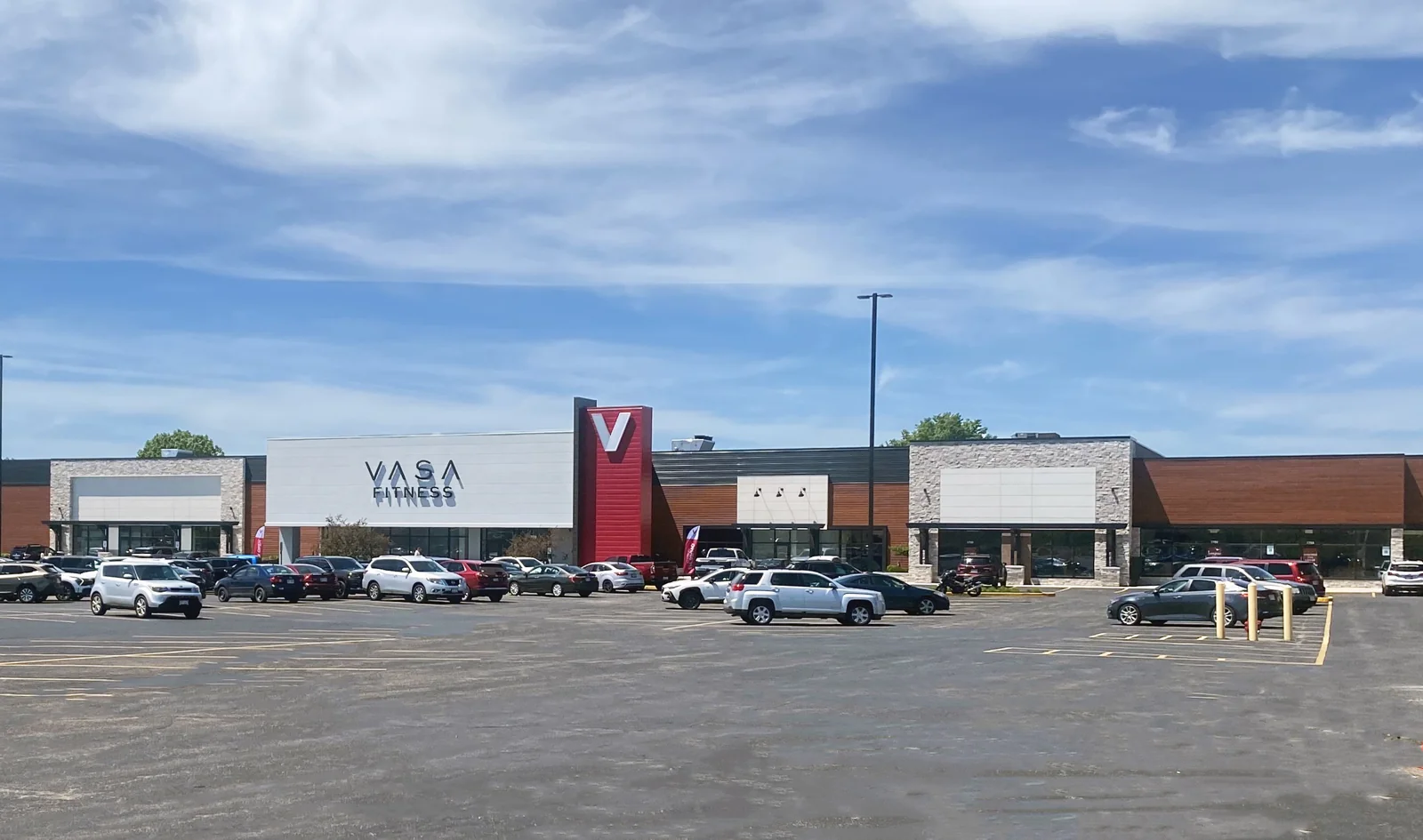 Menasha Marketplace — Lease in Menasha, WI, photo 1 of 8