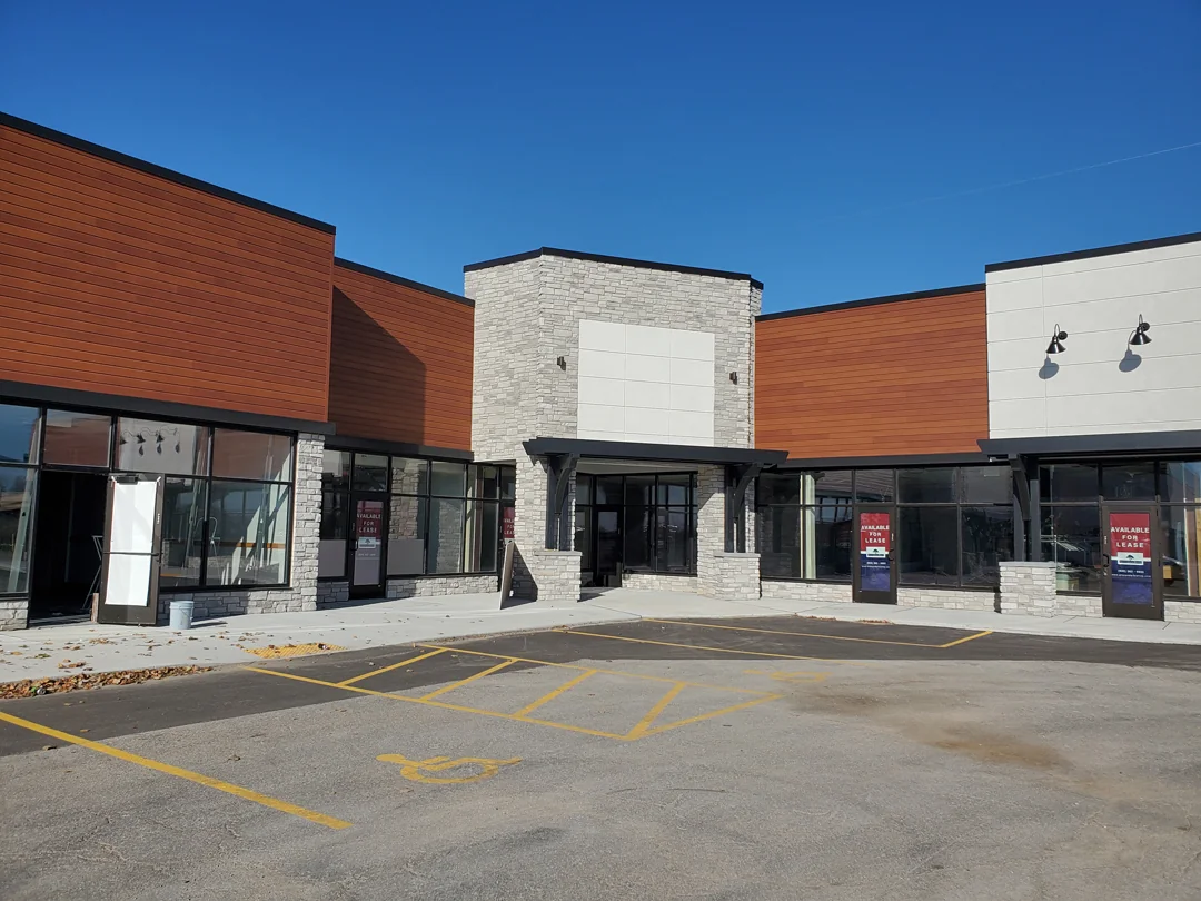 Menasha Marketplace — Lease in Menasha, WI, photo 3 of 8