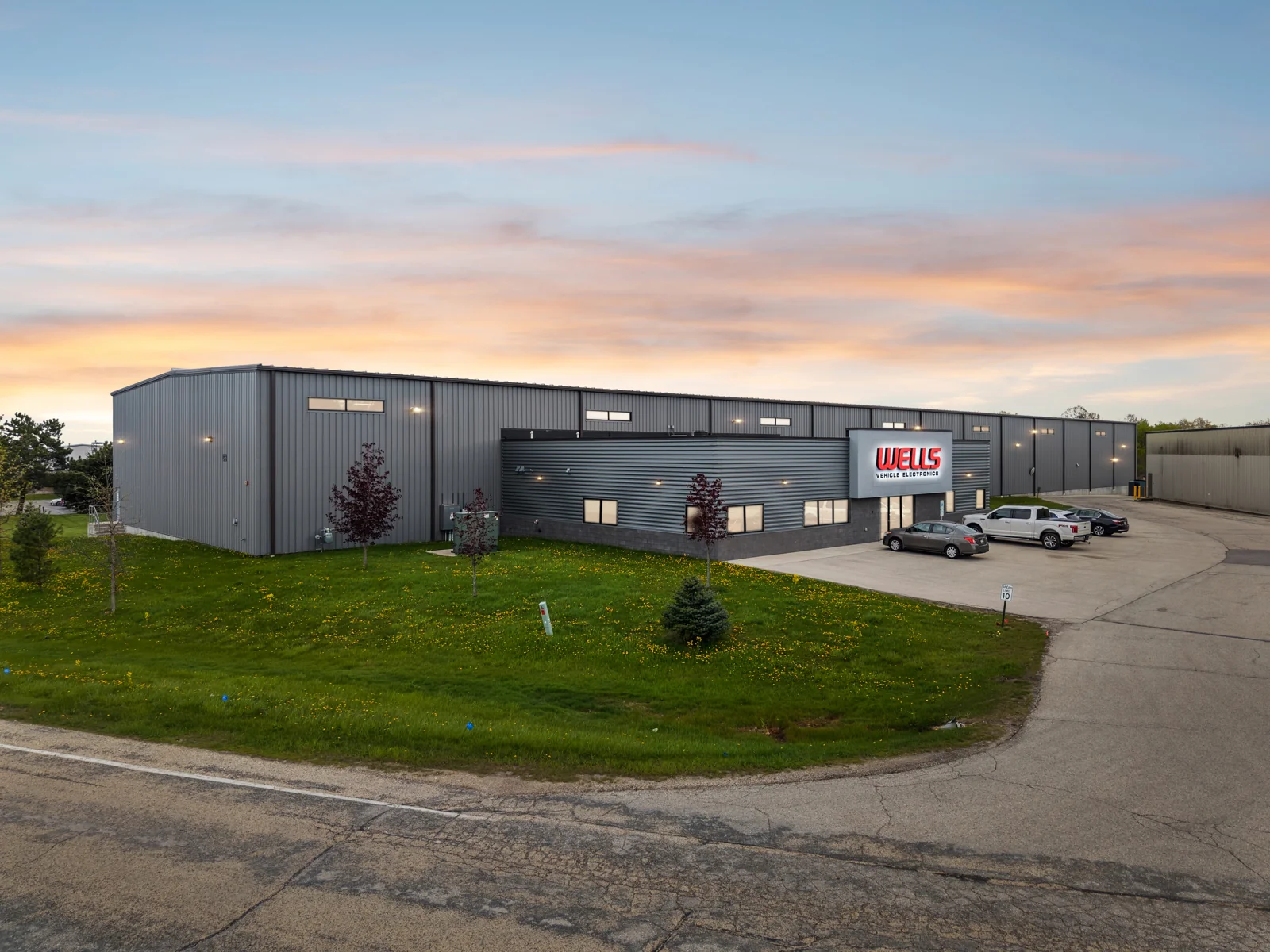 Light Industrial Facility — Lease in Fond Du Lac, WI, photo 1 of 5