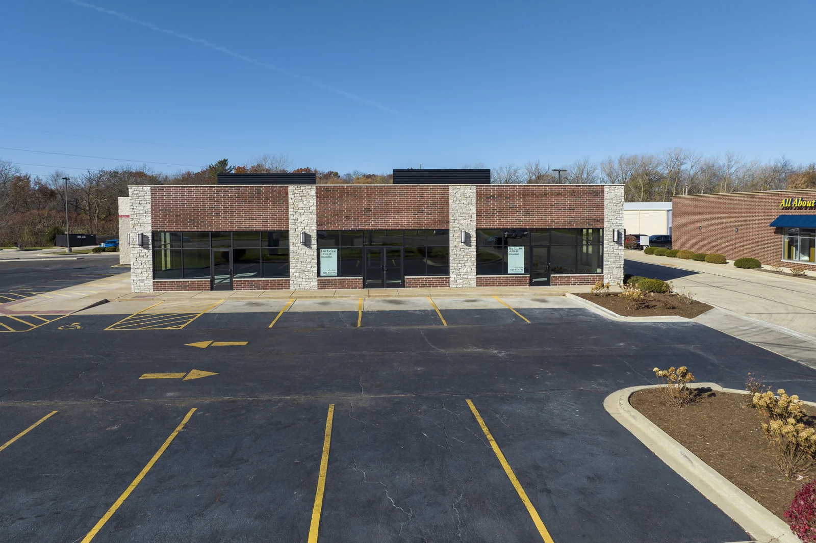 Retail in DeKalb, IL — Lease in Dekalb, IL, photo 4 of 5