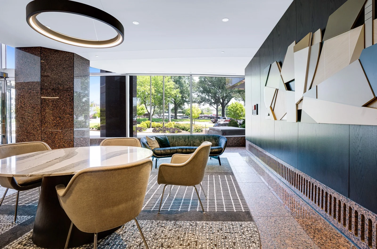 Crescent Center — Lease in Memphis, TN, photo 6 of 8