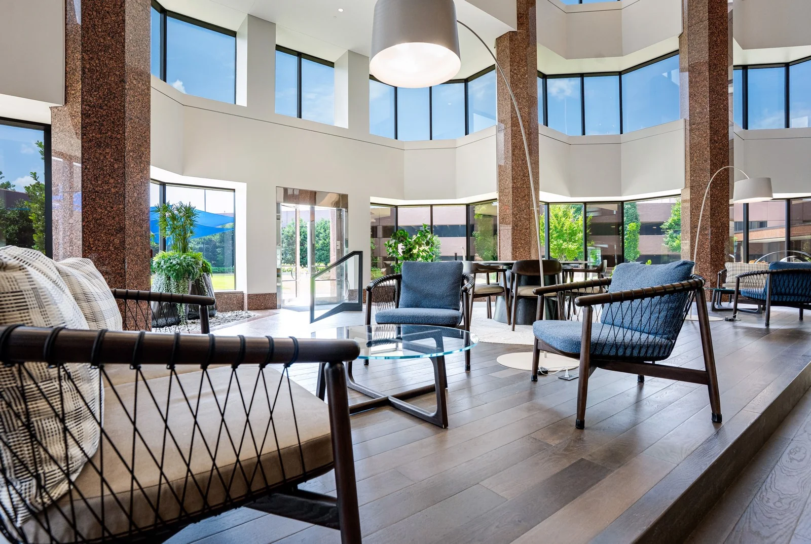 Crescent Center — Lease in Memphis, TN, photo 7 of 8
