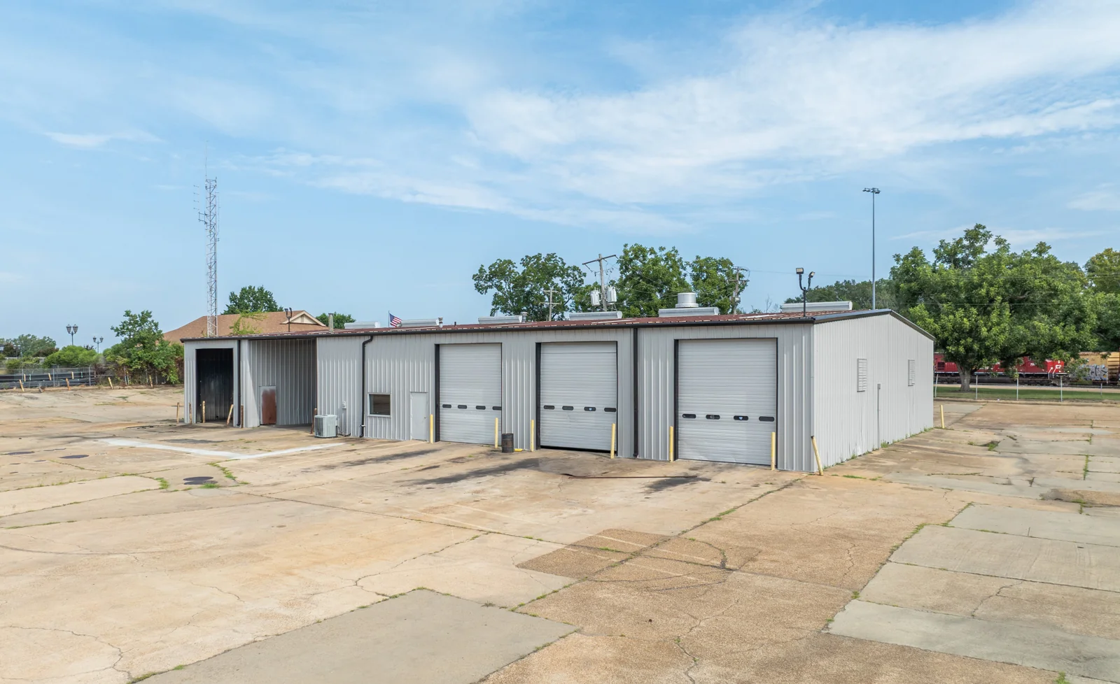 191 Industrial Dr — Lease in Pearl, MS, photo 2 of 3