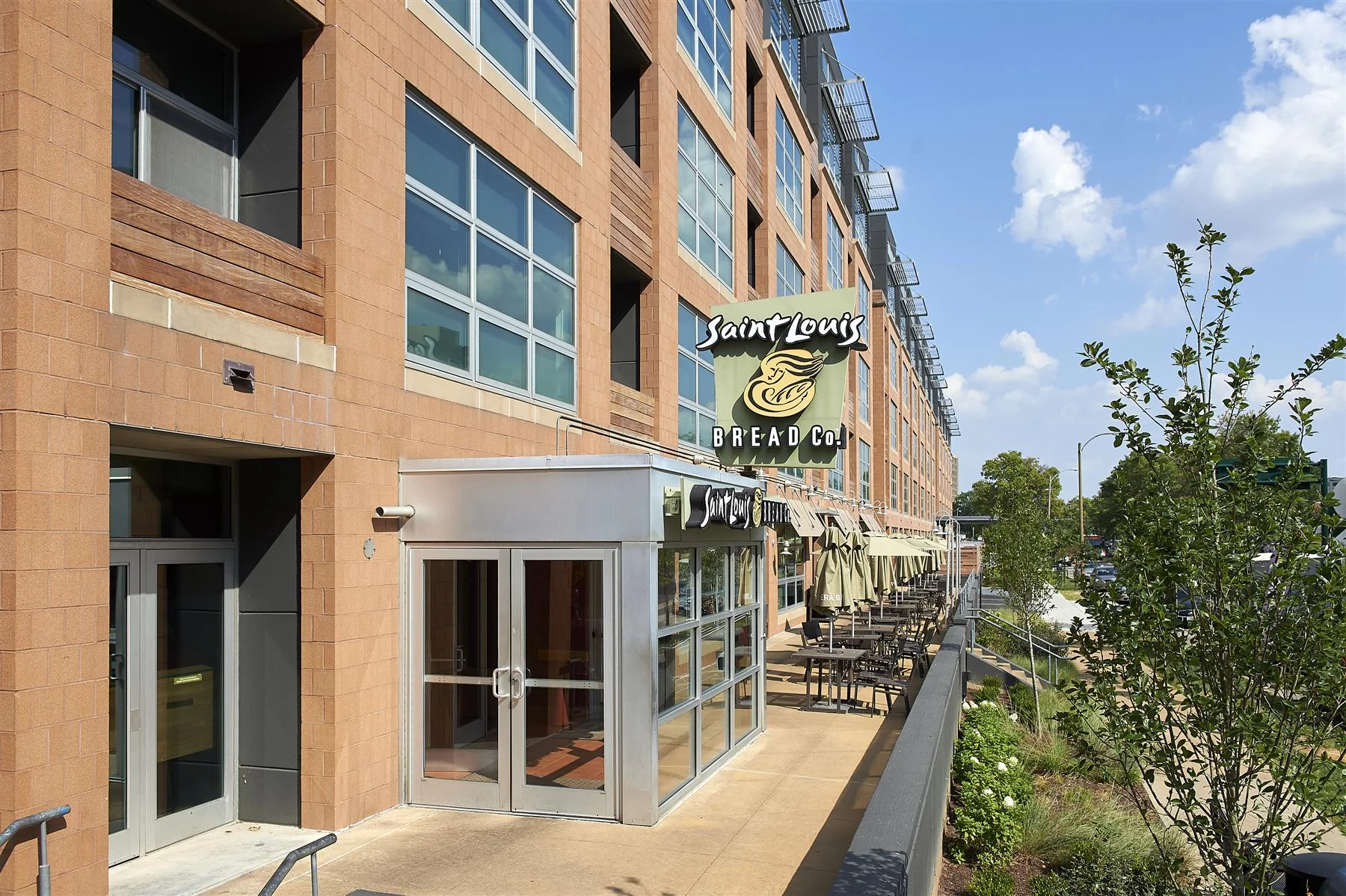 Retail Restaurant Space Available at Metropolitan Flats — Lease in St. Louis, MO, photo 2 of 6