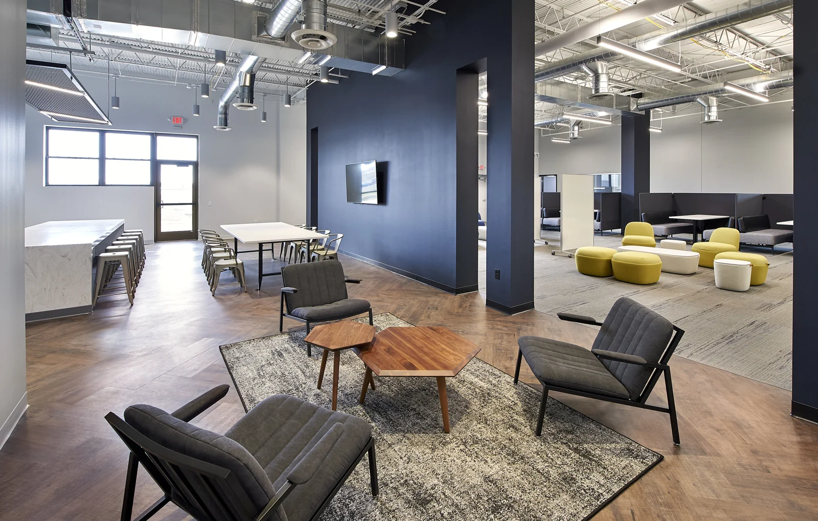 Industrial in Maryland Heights, MO — Lease in Maryland Heights, MO, photo 5 of 7