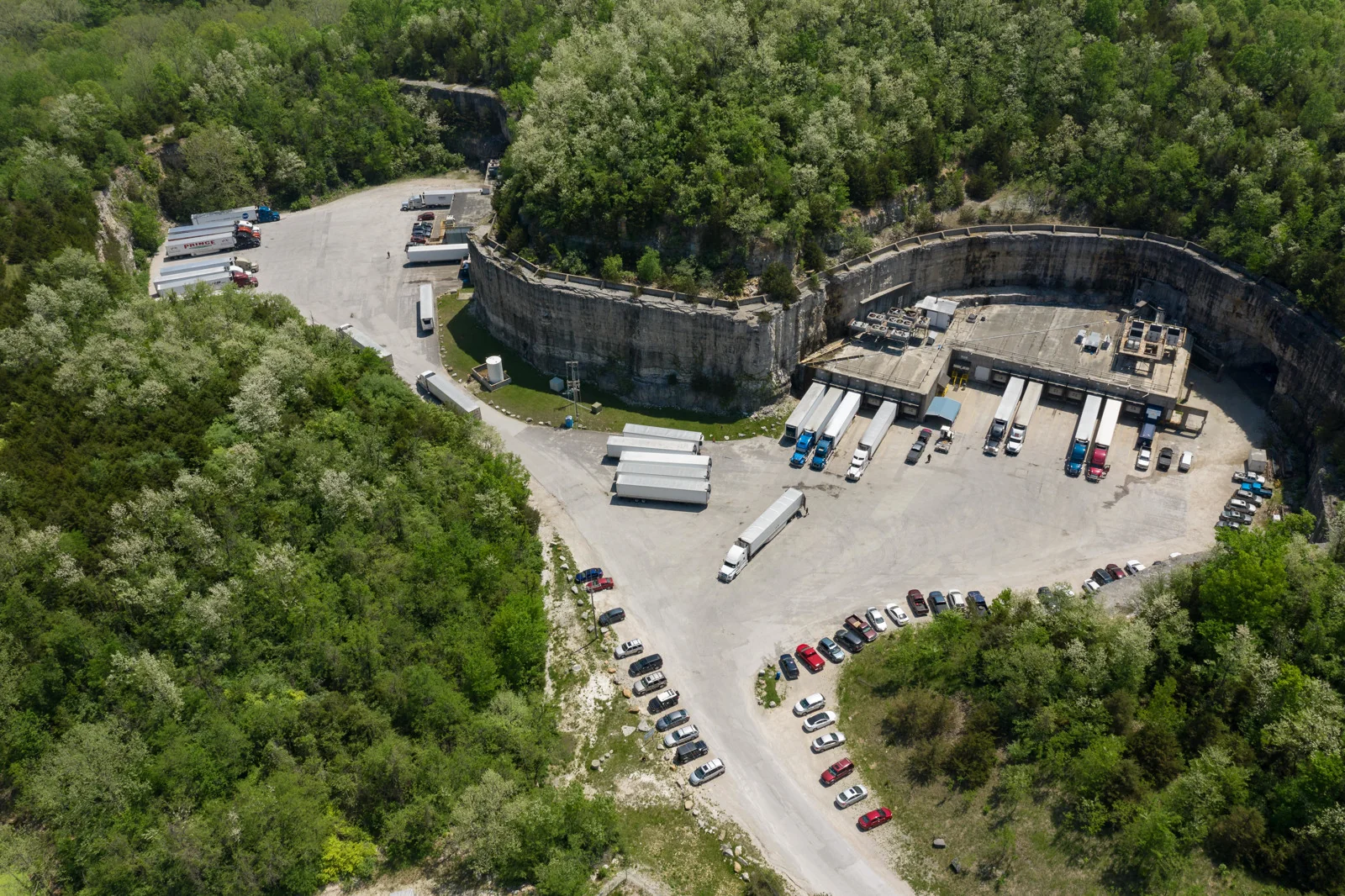 Industrial in Warrenton, MO — Lease in Warrenton, MO, photo 2 of 5