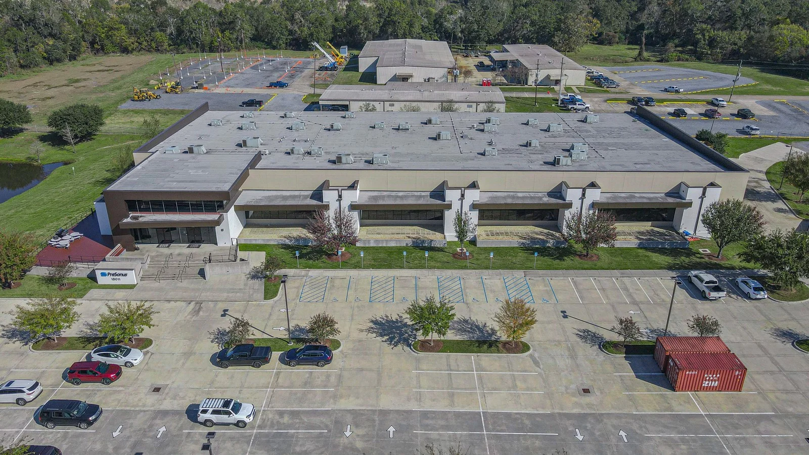 18011 Grand Bay Court — Lease in Baton Rouge, LA, photo 1 of 8