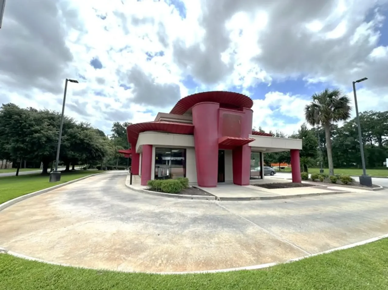 11682 Plank Rd — Lease in Baton Rouge, LA, photo 1 of 8