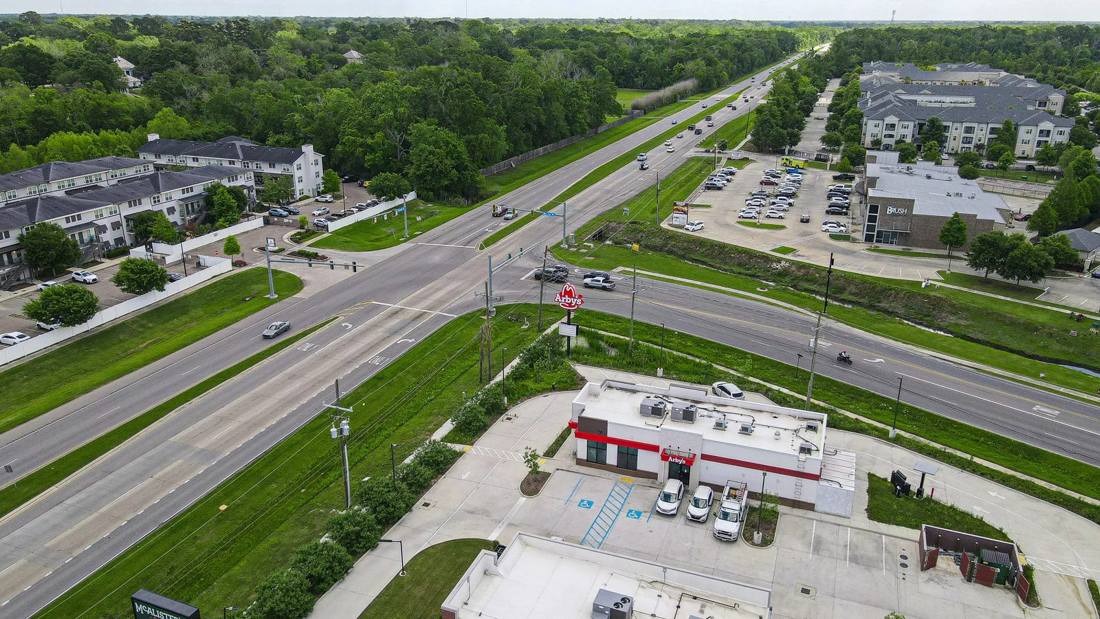 Retail in Baton Rouge, LA — Lease in Baton Rouge, LA, photo 4 of 8
