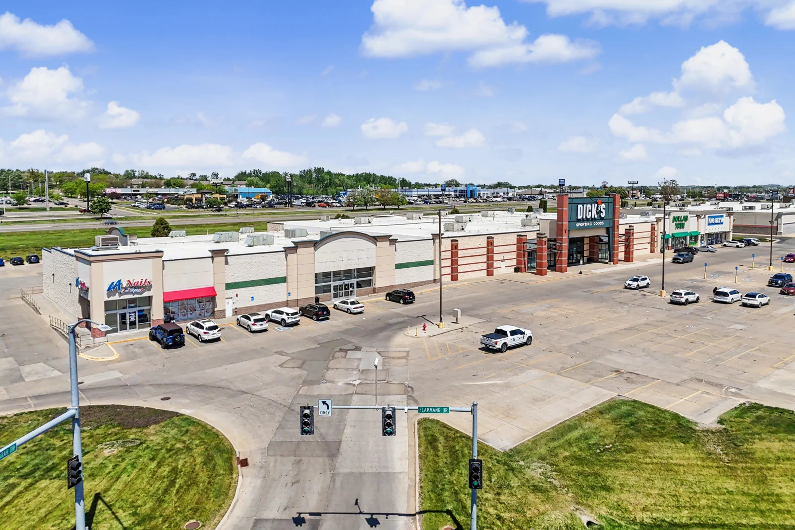 Crossroad Commons — Lease in Waterloo, IA, photo 3 of 6