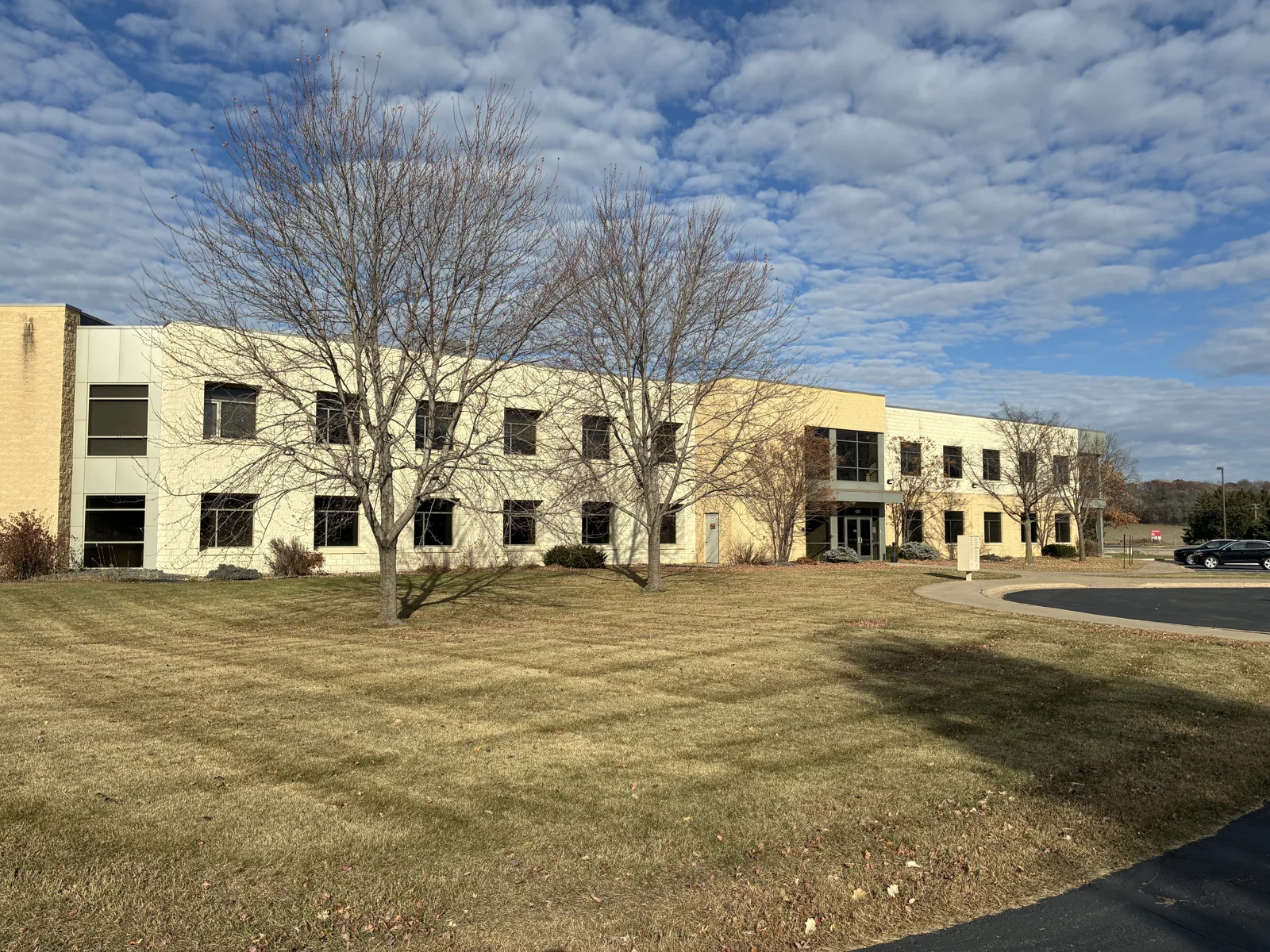 River Valley Center — Lease in River Falls, WI, photo 1 of 7
