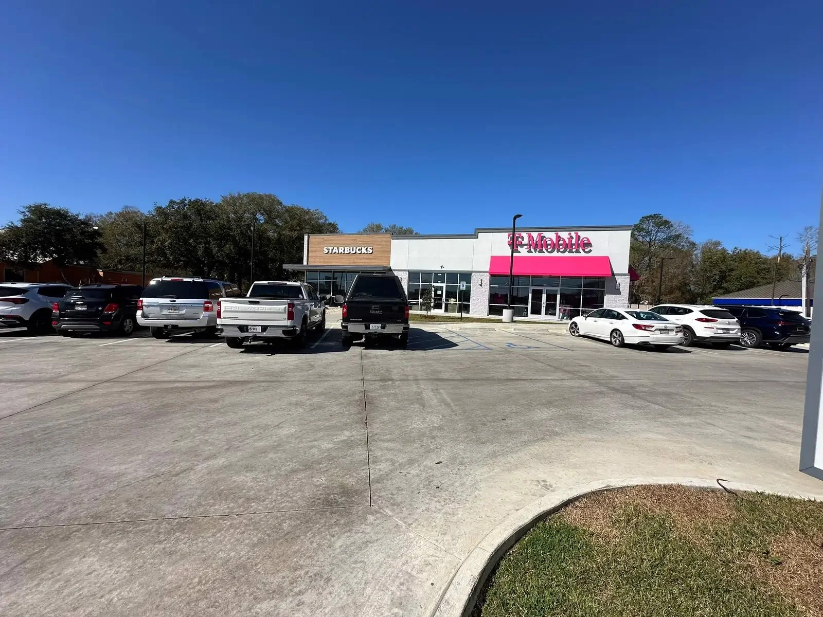 Strip Center for Lease — Lease in Crowley, LA, photo 3 of 4