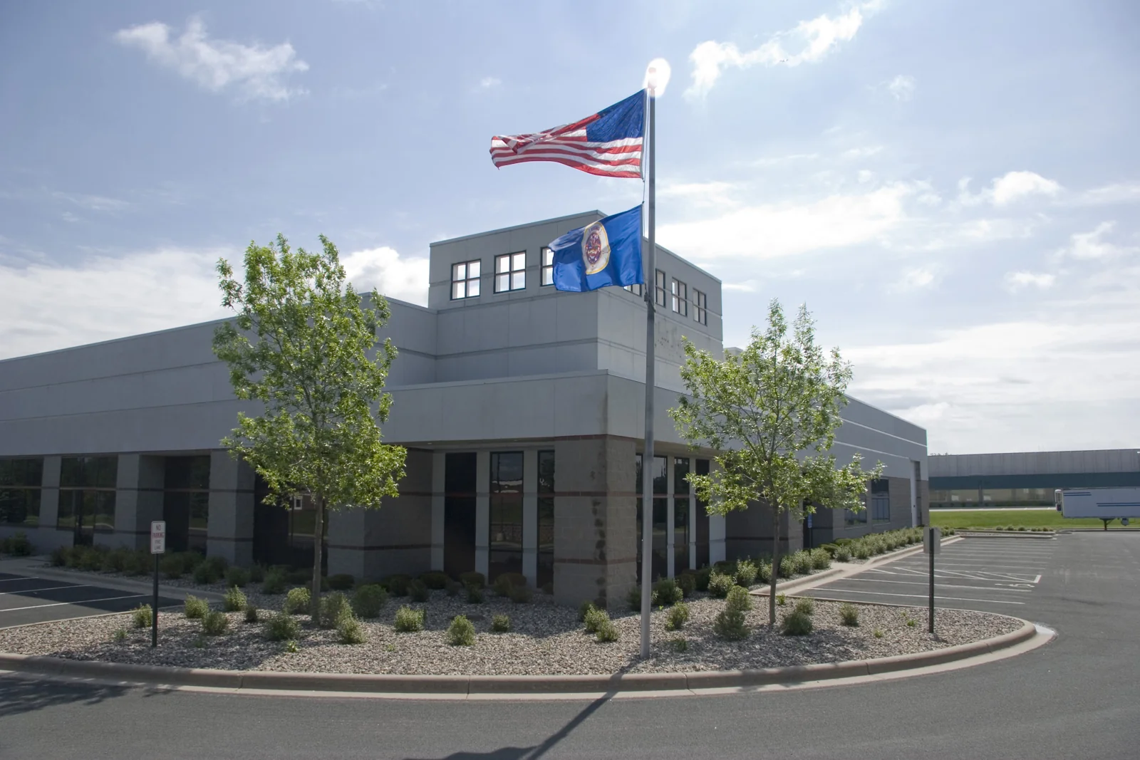 Carver Lake Business Center — Lease in Woodbury, MN, photo 1 of 1