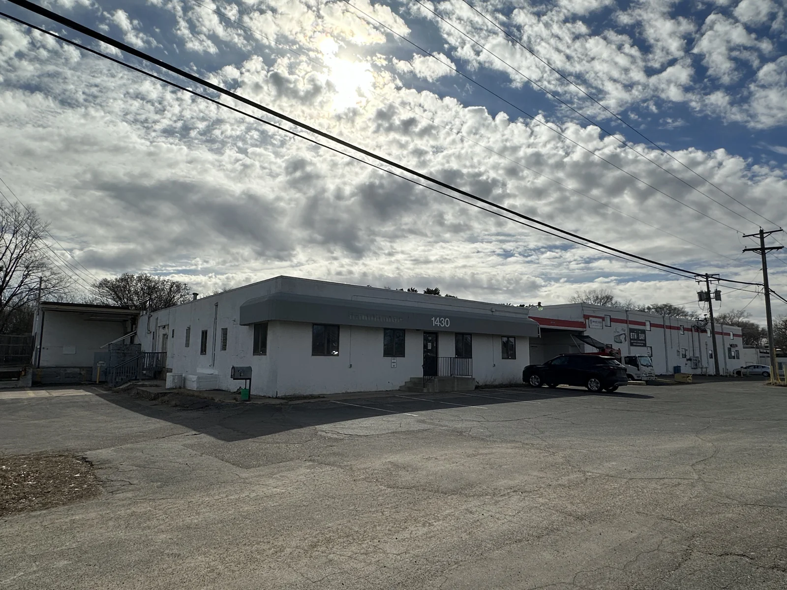 Industrial in Roseville, MN — Lease in Roseville, MN, photo 2 of 4
