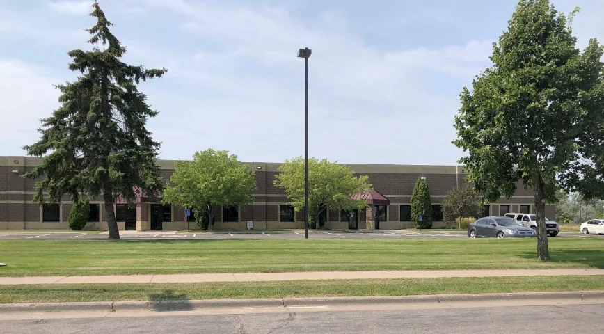 Twin Lakes Corporate Center I — Lease in Roseville, MN, photo 1 of 1