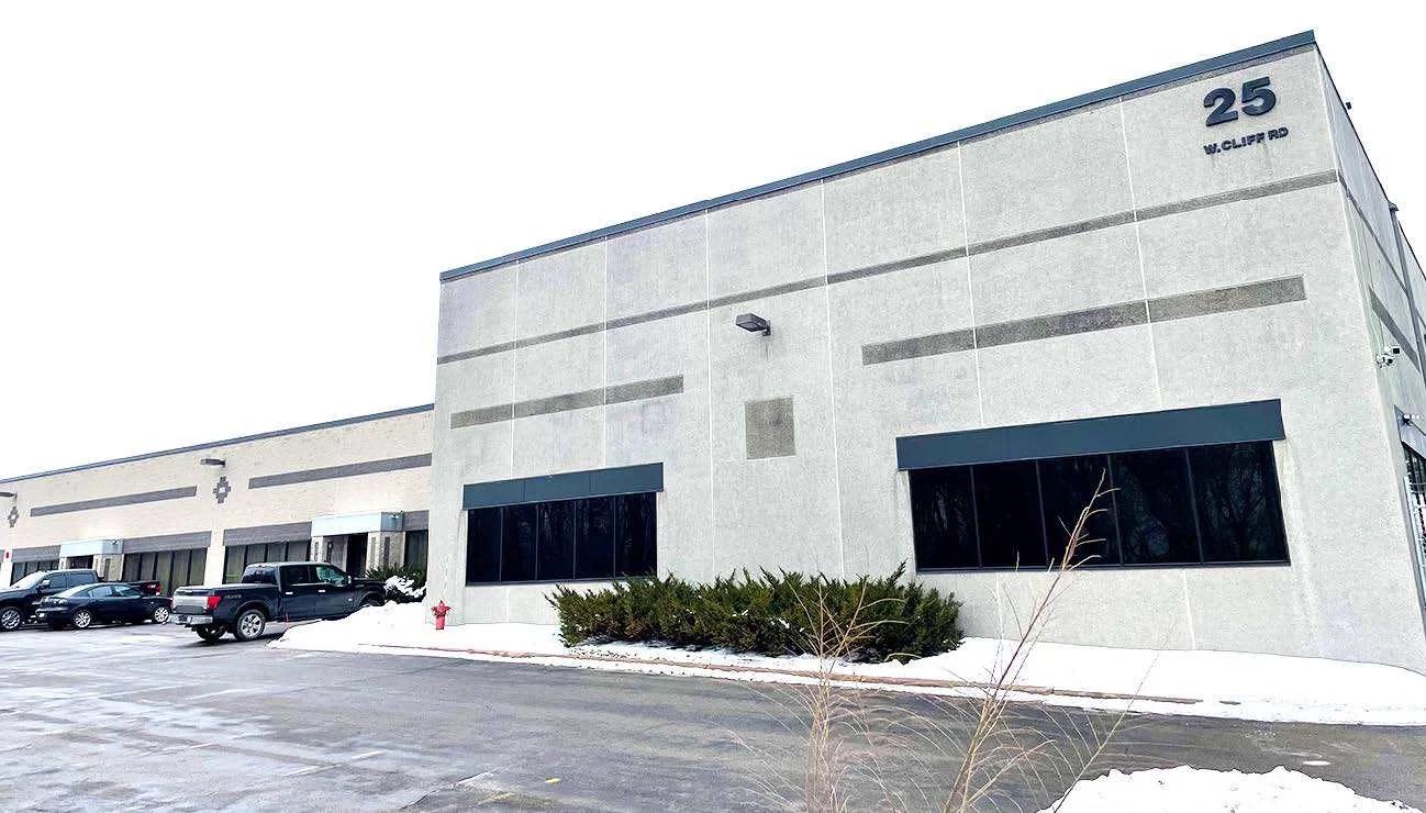 Cliff Road Cold Storage — Sale in Burnsville, MN, photo 1 of 1