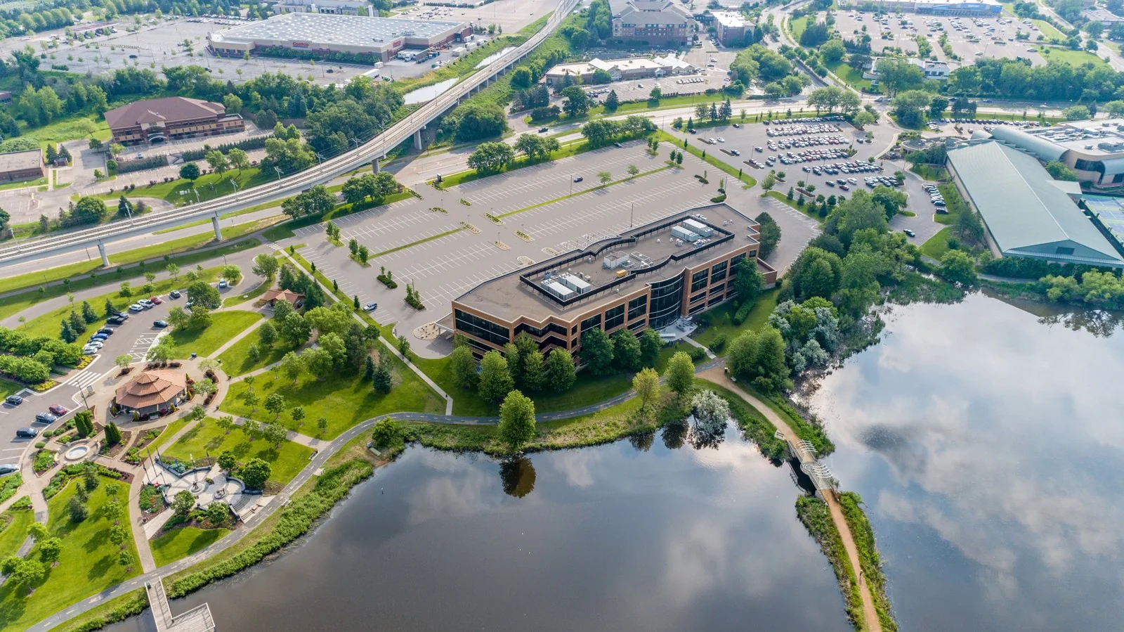 Flagship Corporate Center — Lease in Eden Prairie, MN, photo 1 of 8