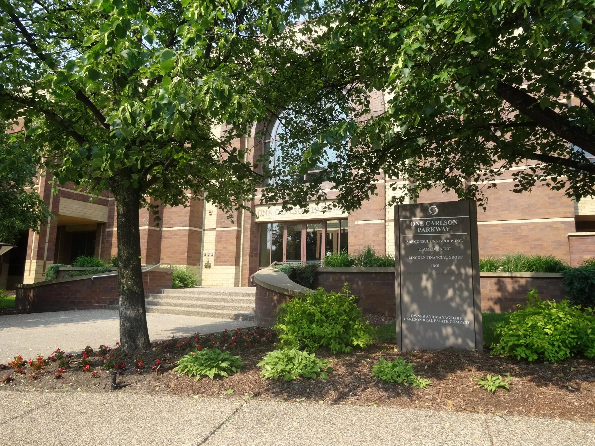 One Carlson Parkway — Lease in Plymouth, MN, photo 3 of 4