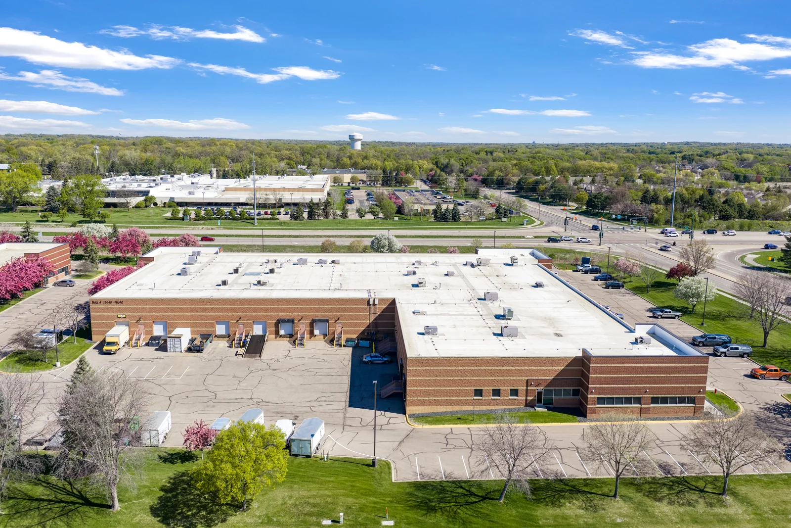 Dell Five A — Lease in Chanhassen, MN, photo 1 of 1