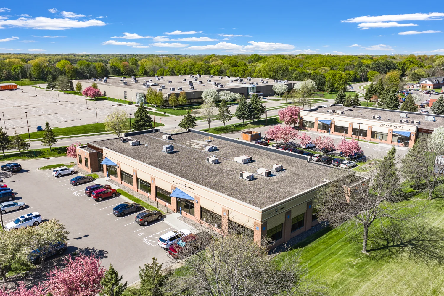 Dell Five D — Lease in Chanhassen, MN, photo 1 of 1