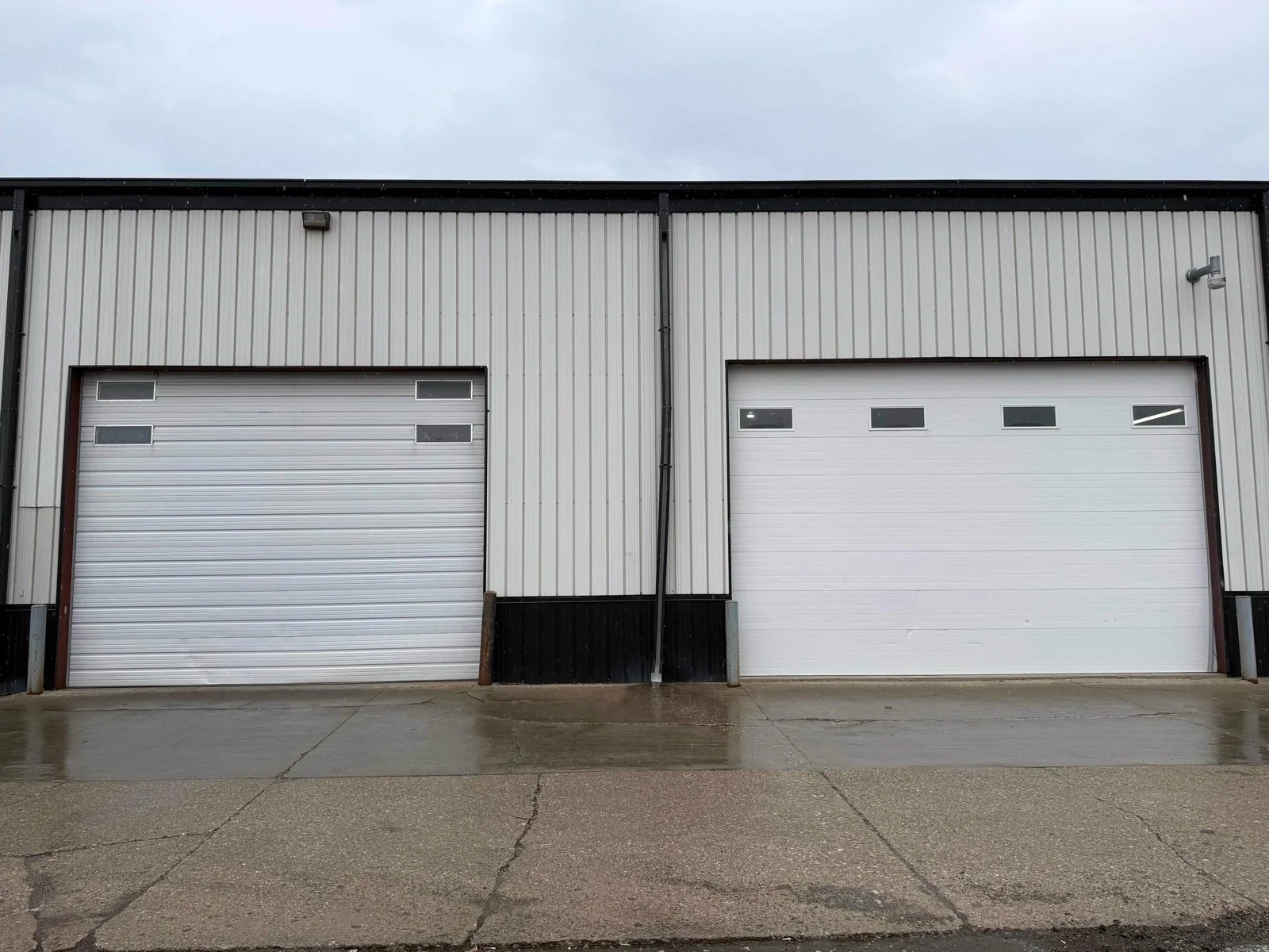 5727 NE 16th St — Lease in Des Moines, IA, photo 2 of 8