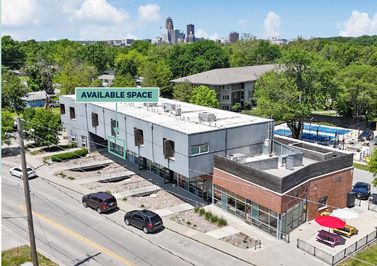 Sevastopol Station — Lease in Des Moines, IA, photo 1 of 2