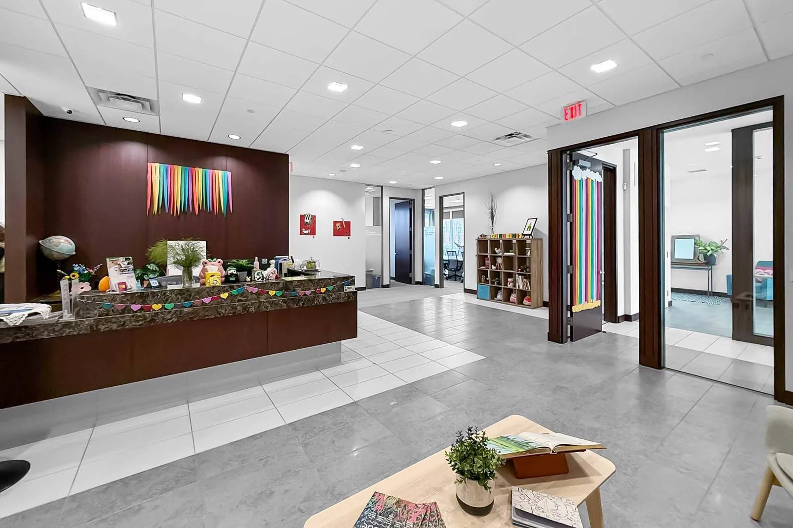 Retail in Des Moines, IA — Lease in Des Moines, IA, photo 4 of 8