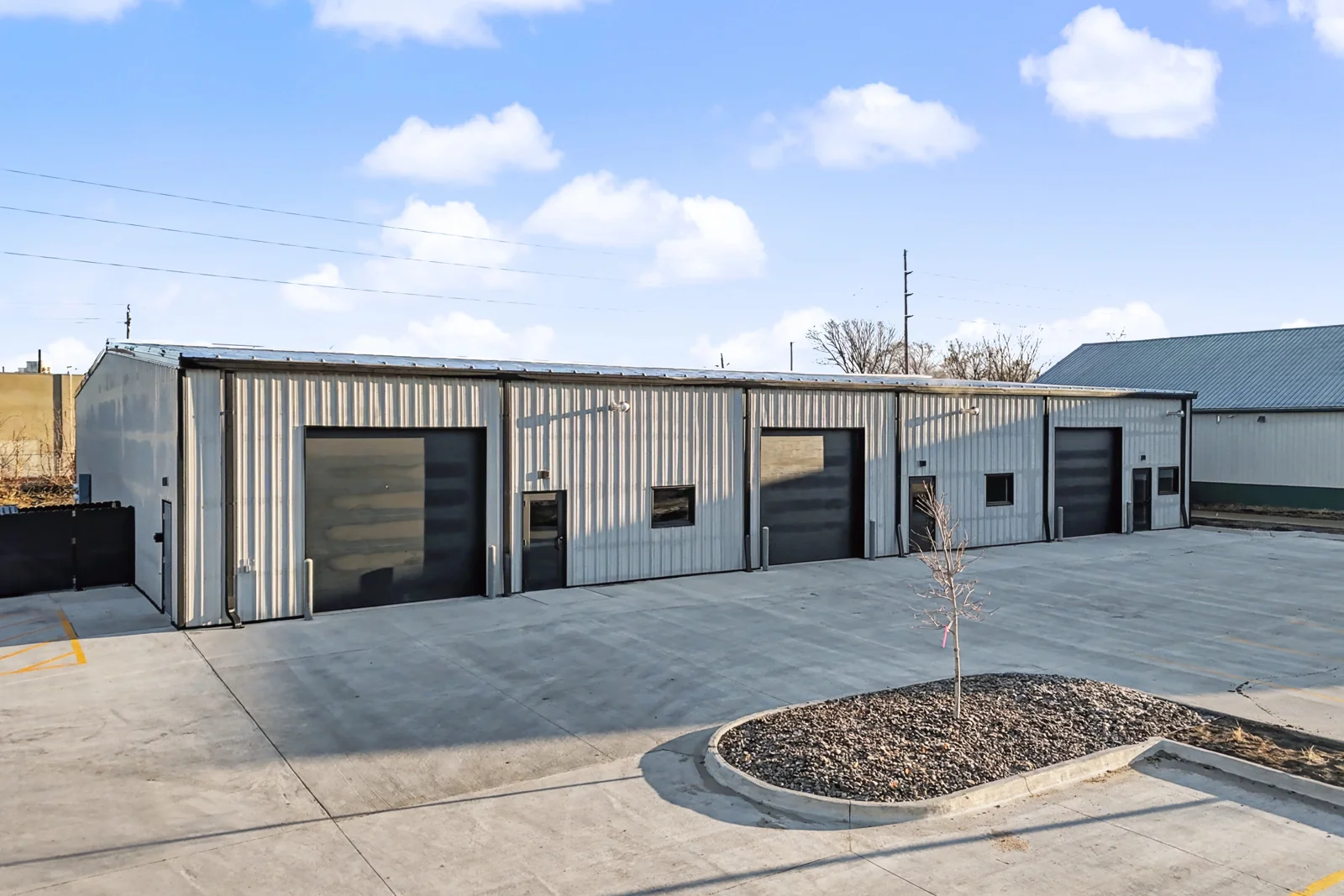 Industrial in Des Moines, IA — Lease in Des Moines, IA, photo 2 of 8