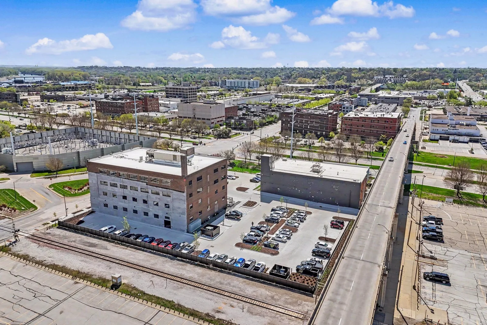 113 SW 8th St — Sale in Des Moines, IA, photo 4 of 8
