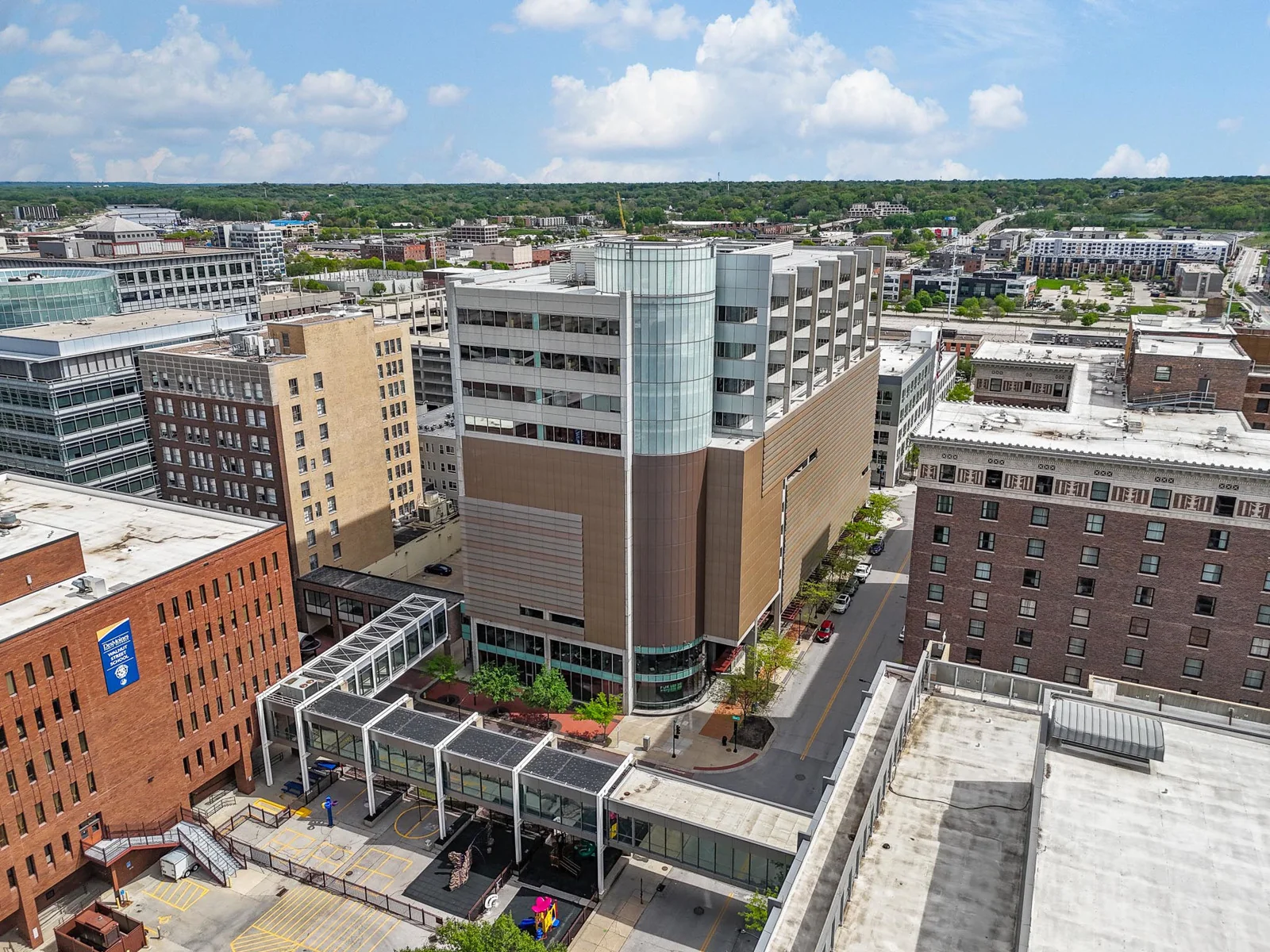 Dentons Tower — Lease in Des Moines, IA, photo 3 of 4