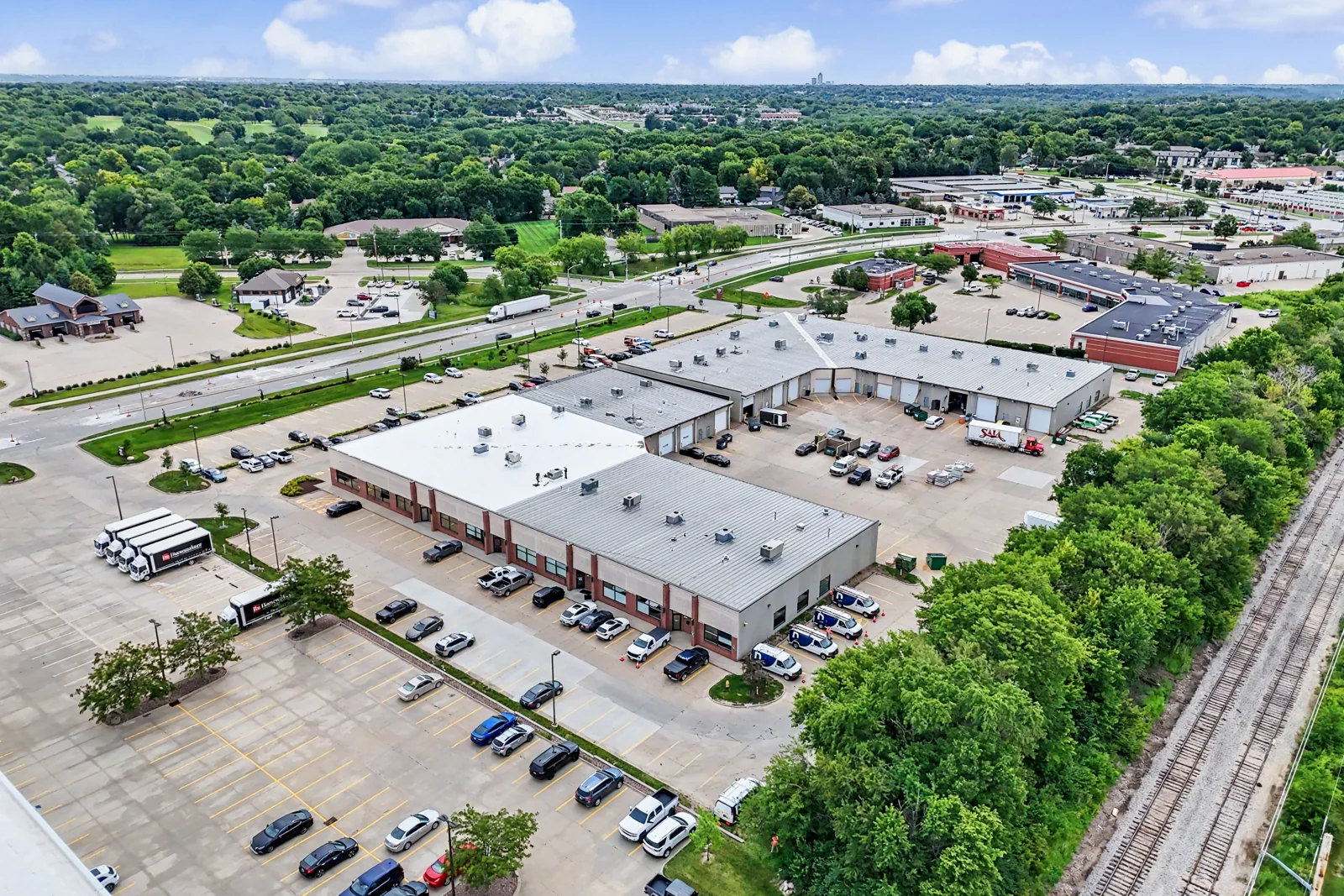 Shine Business Park — Lease in Urbandale, IA, photo 2 of 4