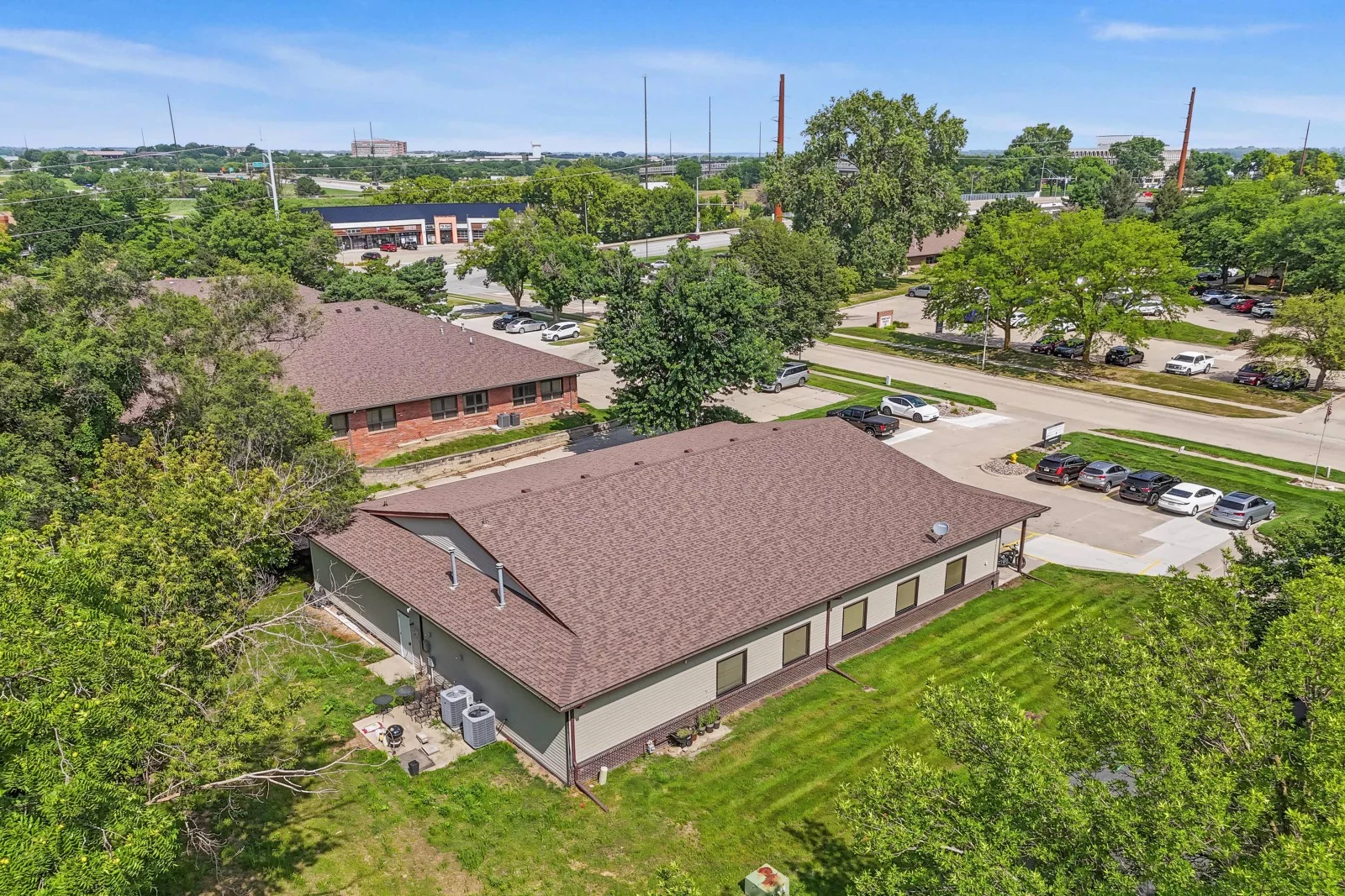 4920 Pleasant St — Lease in West Des Moines, IA, photo 5 of 8