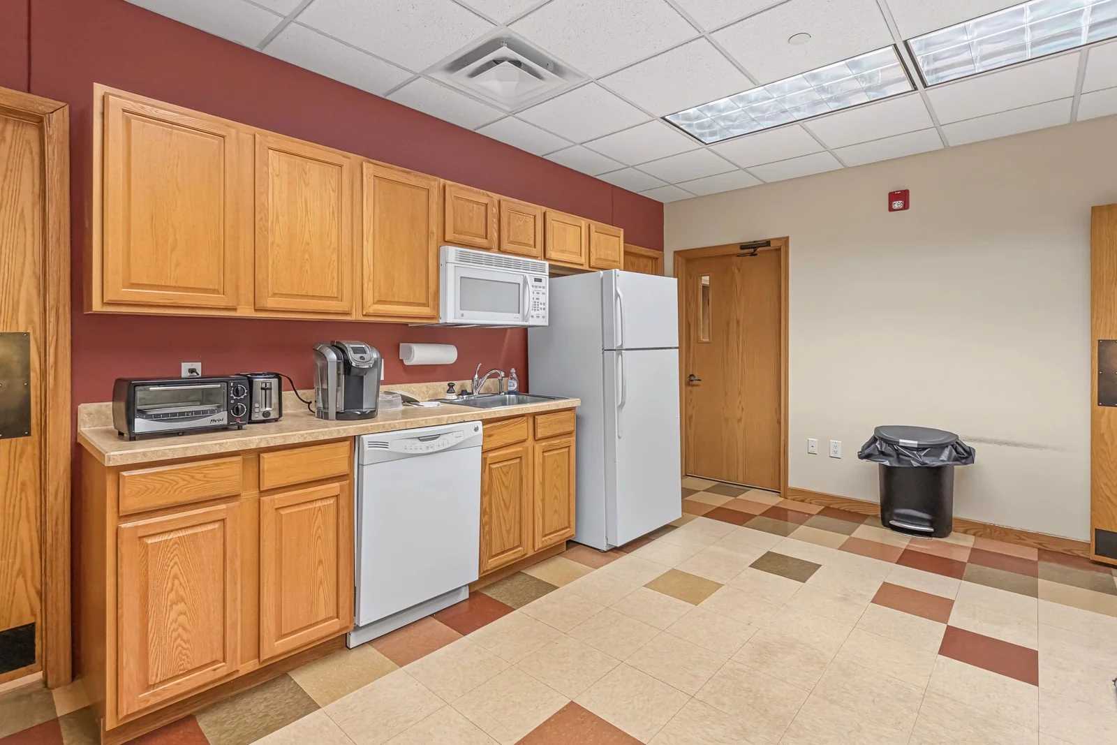 4920 Pleasant St — Lease in West Des Moines, IA, photo 8 of 8