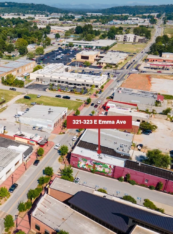 321-323 E Emma Ave — Lease in Springdale, AR, photo 7 of 8
