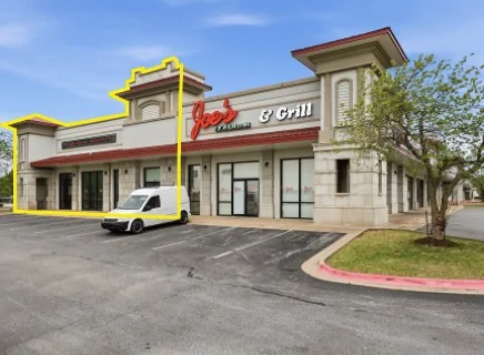 Highly Visible Retail Space — Lease in Bentonville, AR, photo 5 of 8