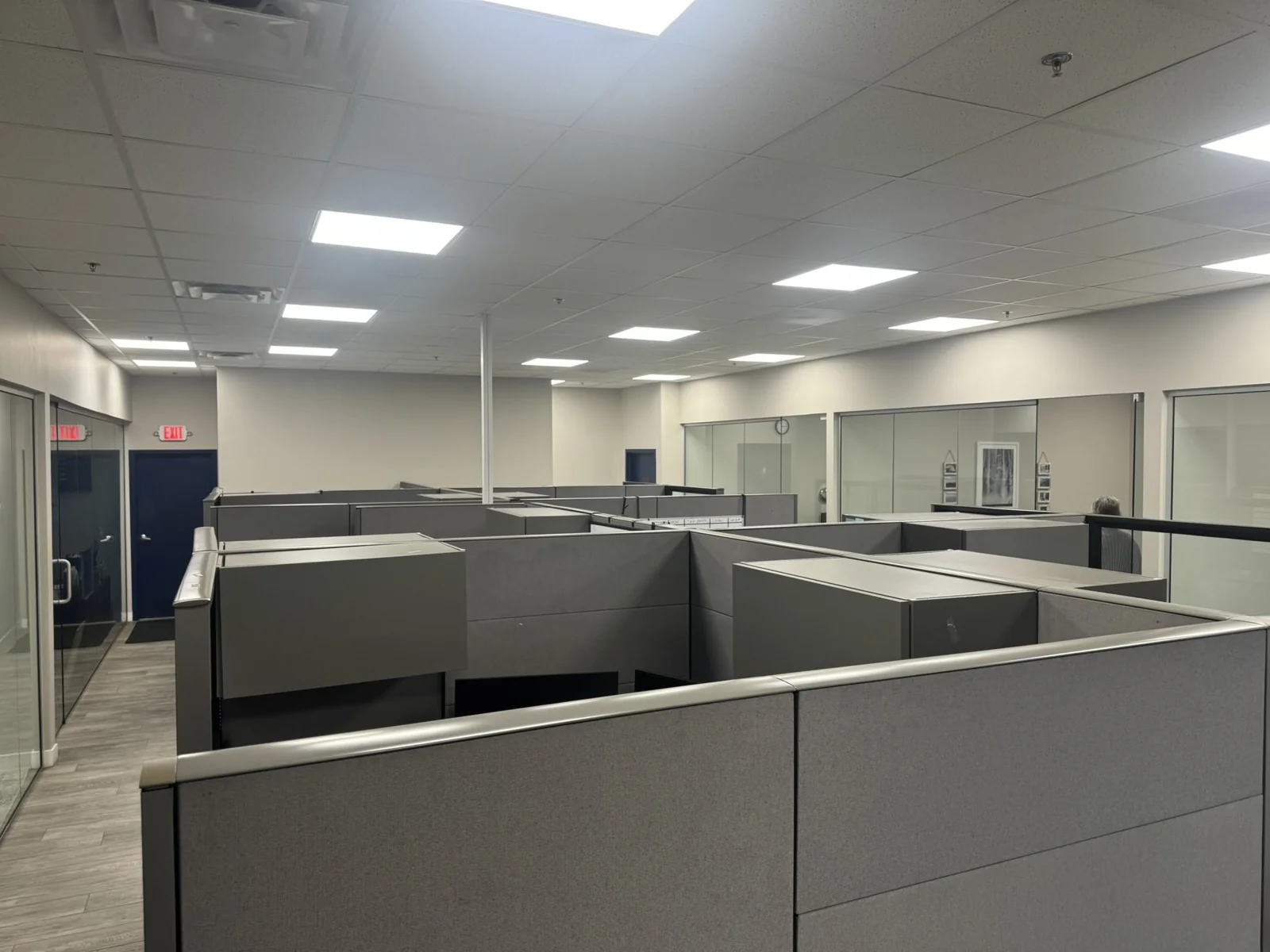 Truck Maintenance Facility — Lease in Kansas City, MO, photo 3 of 6