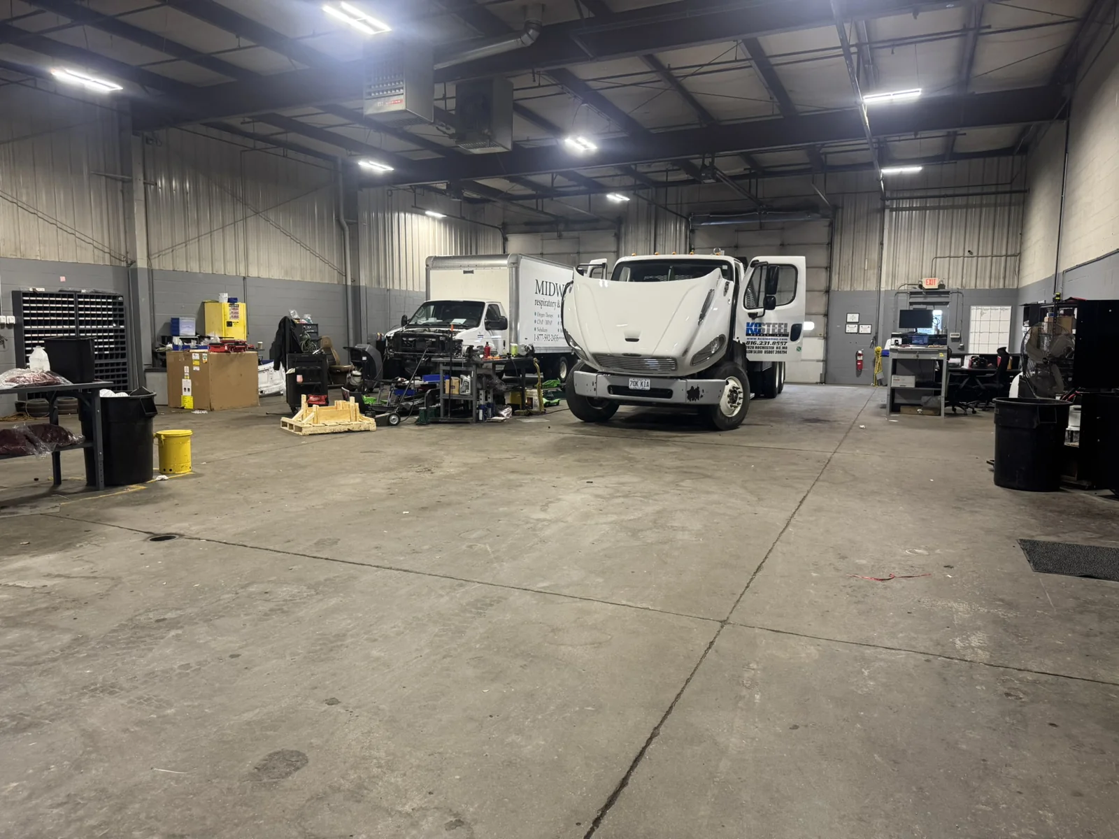 Truck Maintenance Facility — Lease in Kansas City, MO, photo 5 of 6