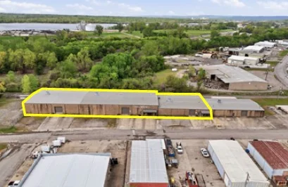 Industrial Building for Lease in Van Buren — Lease in Van Buren, AR, photo 5 of 7