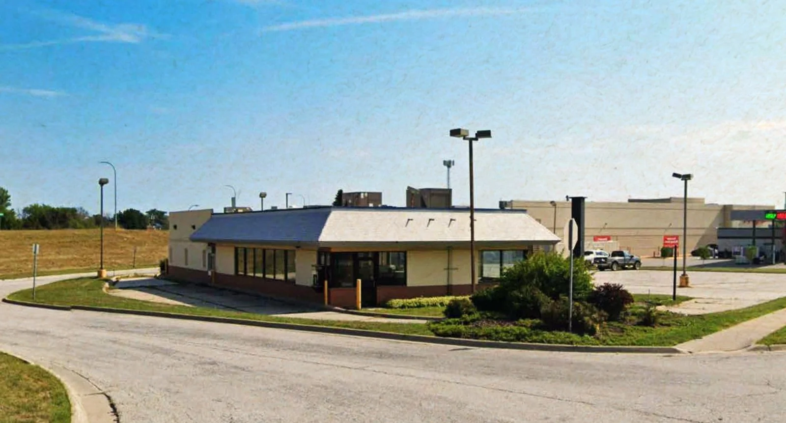 915 W US Highway 30 — Lease in Carroll, IA, photo 1 of 6