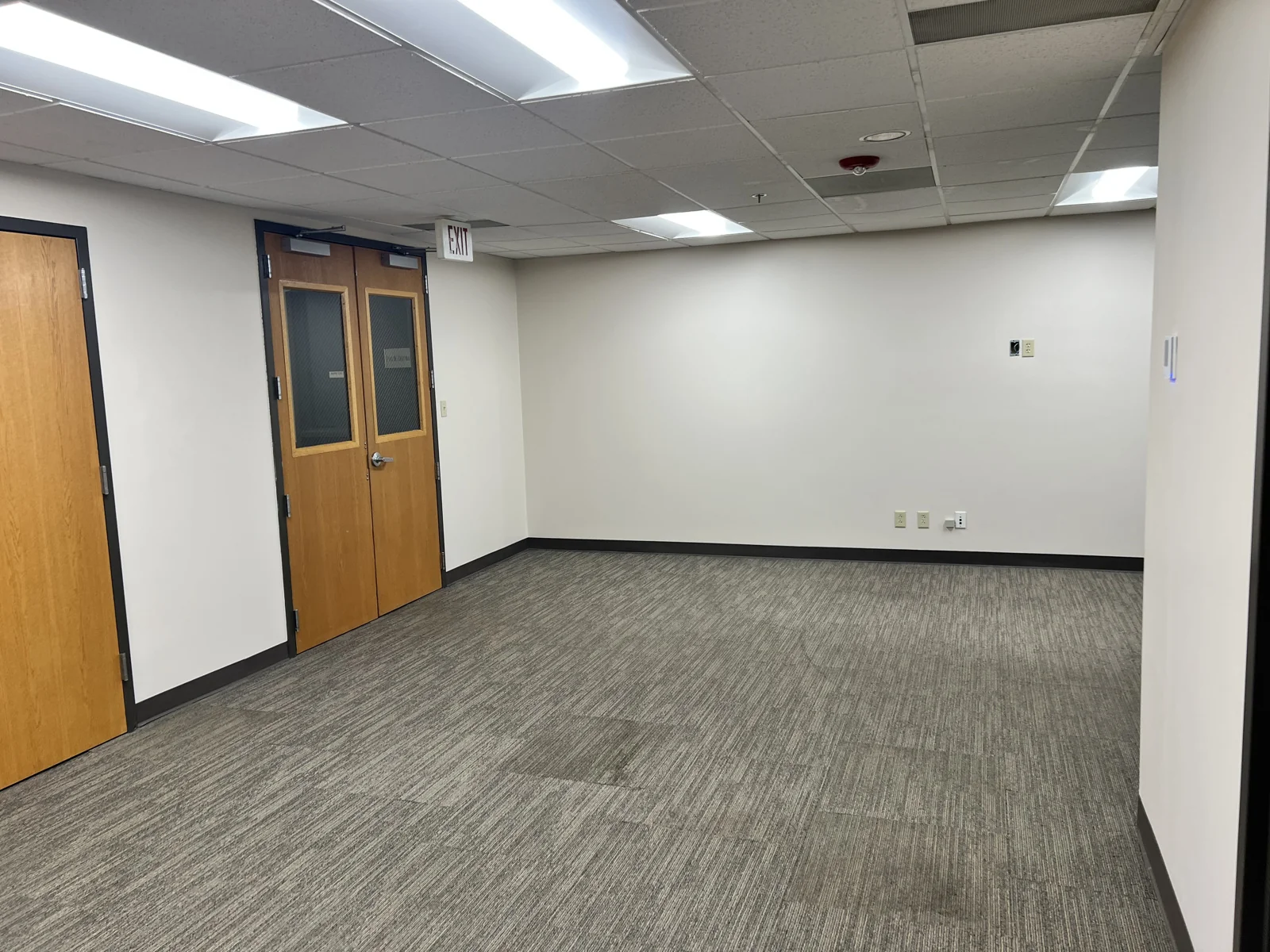 Office in Overland Park, KS — Lease in Overland Park, KS, photo 6 of 6