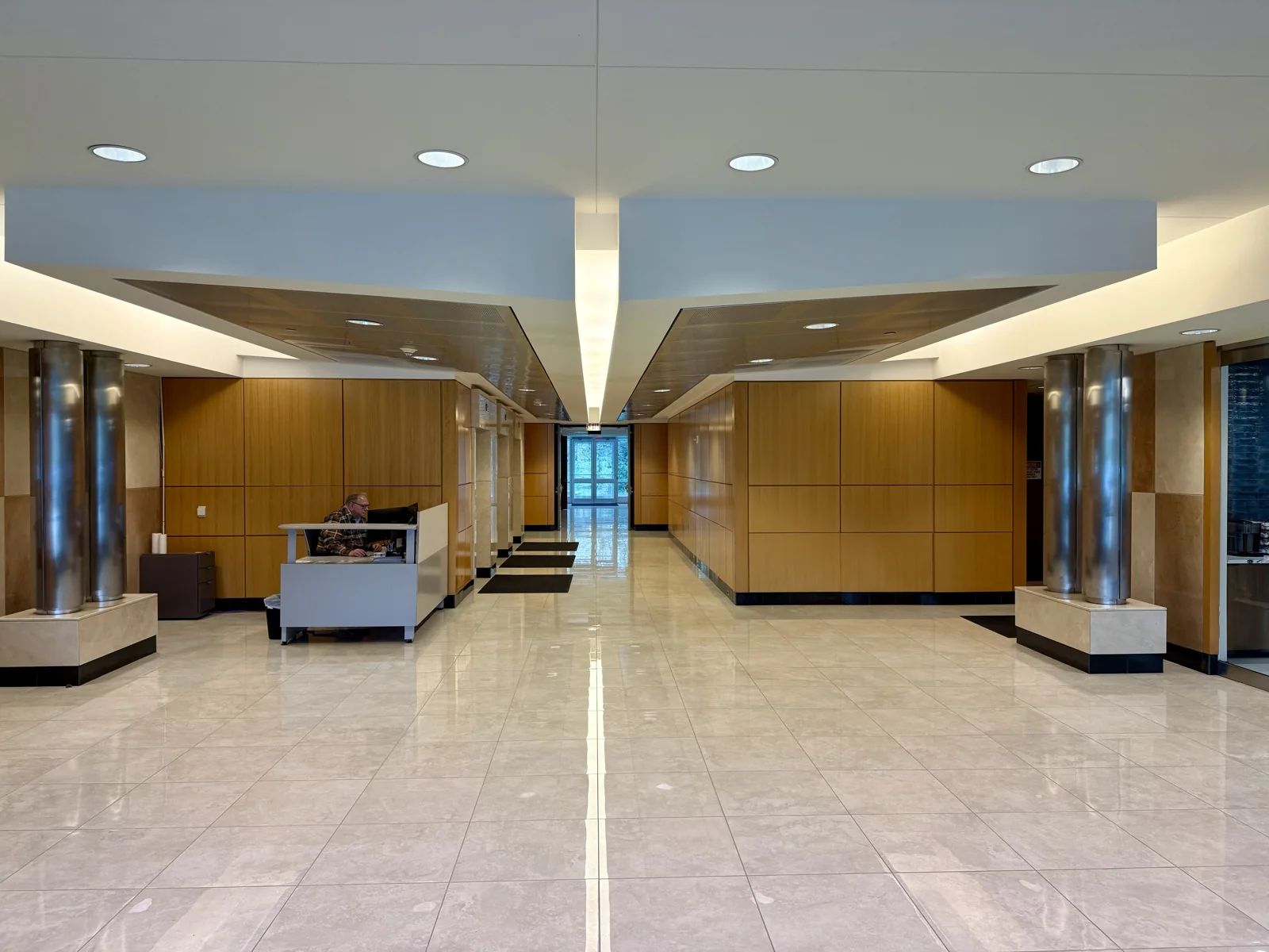 Office in Overland Park, KS — Lease in Overland Park, KS, photo 2 of 3