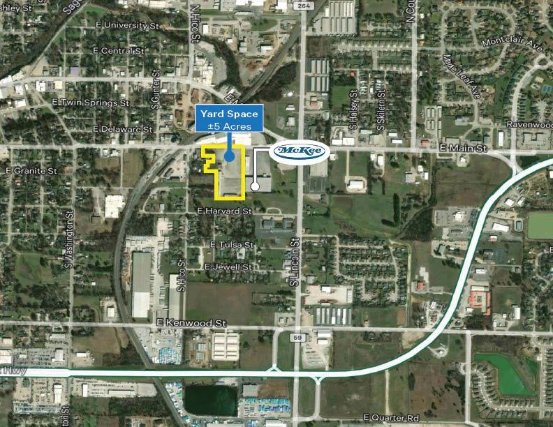 1020 E Jefferson St — Lease in Siloam Springs, AR, photo 2 of 3