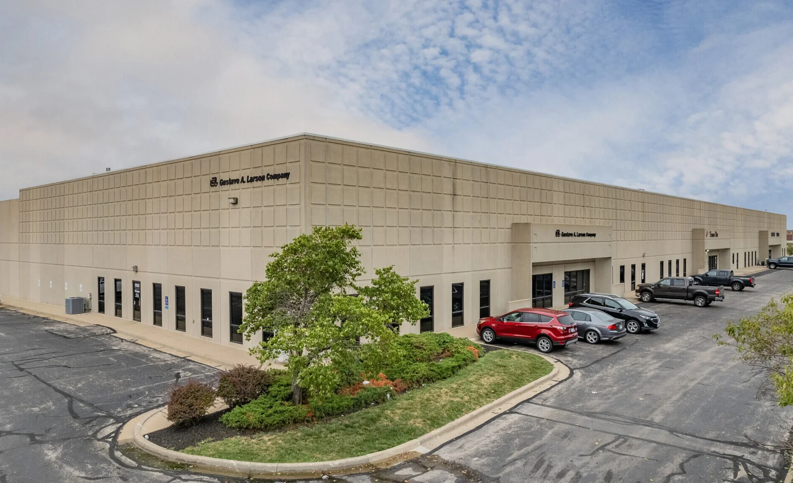 Mill Creek C — Lease in Lenexa, KS, photo 1 of 1