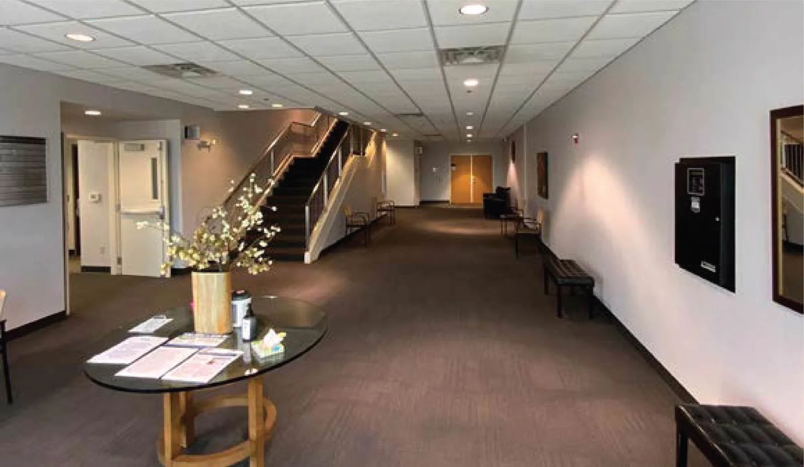 Bellevue Professional Center — Lease in Bellevue, NE, photo 4 of 8