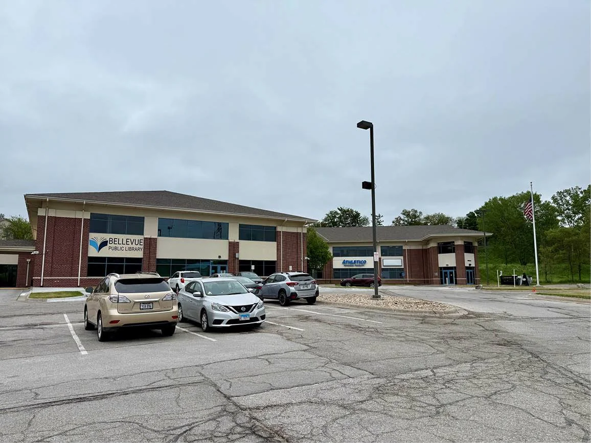 Bellevue Professional Center — Lease in Bellevue, NE, photo 6 of 8