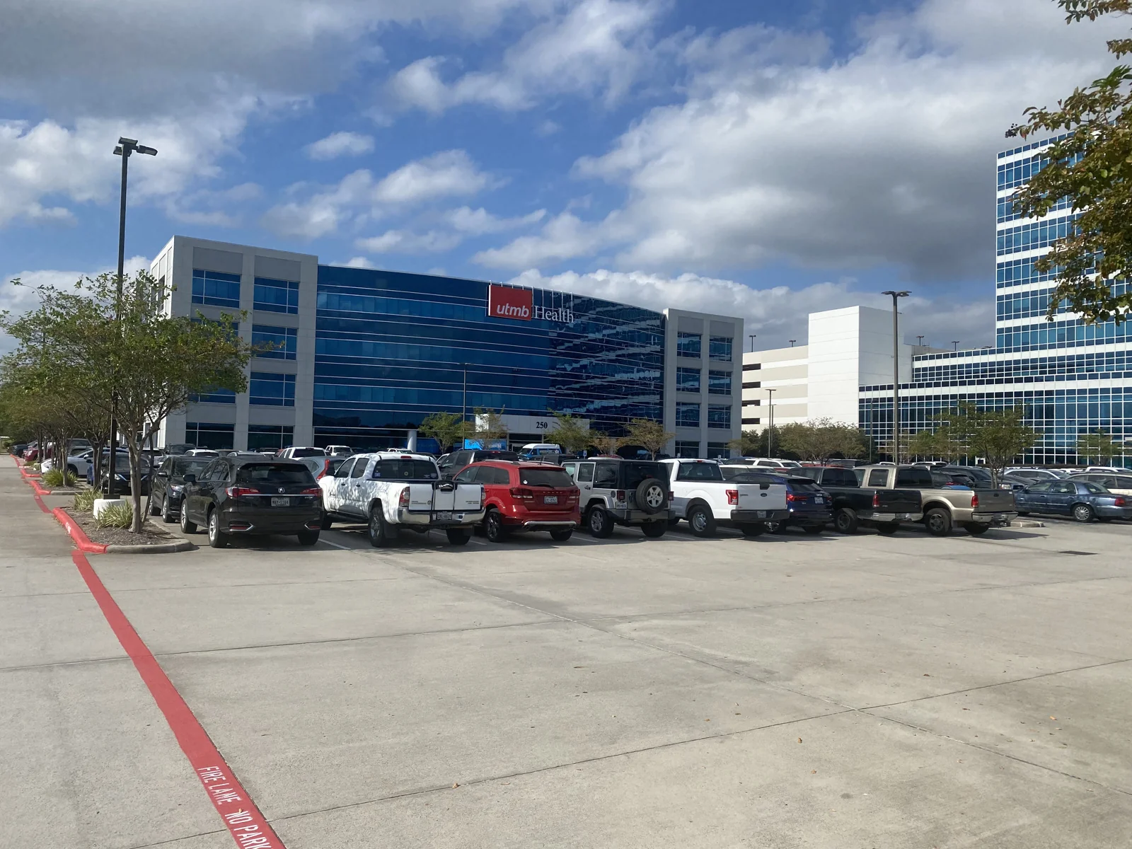 Clear Lake Medical Office Building — Lease in Webster, TX, photo 3 of 6